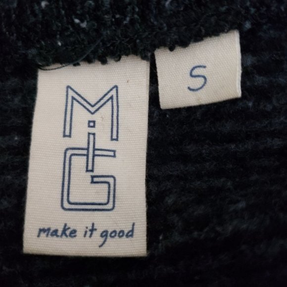 Make it Good Charcoal Grey Pebble Knit Sweater Dress Small - Picture 8 of 8